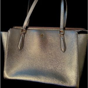 Tory Burch Rose Gold EUC used a few times